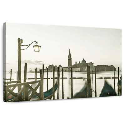 Ravi Venice Gondolas Morning View