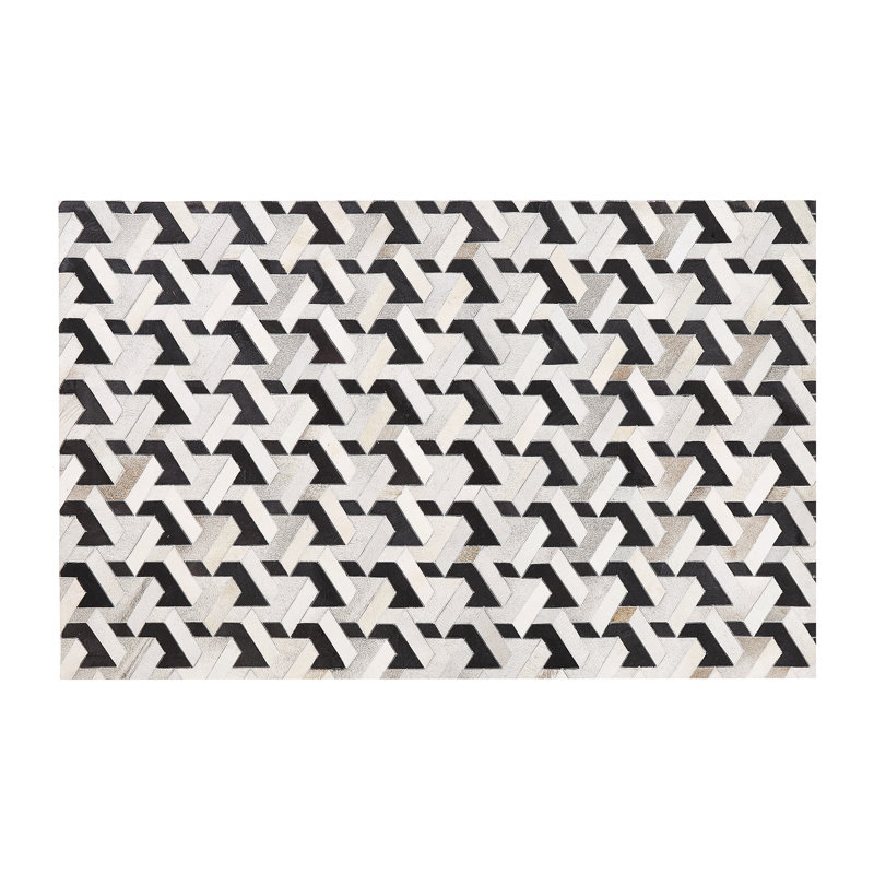 Danvers Geometric Area Rug, 140 x 200 cm