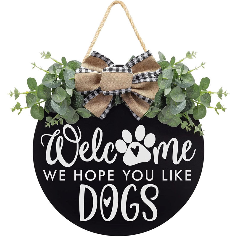 Panneau de porte «Welcome We Hope You Like Dogs» pour porte de porche avec feuilles d'eucalyptus et arc Buffalo - Welcome