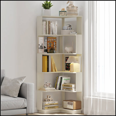Bibliothèque de coin autoportante en forme de L à 6 niveaux avec panneaux anti-chute et anti-basculement, idéale pour le rangement dans le salon et la chambre à coucher