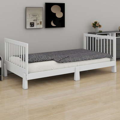 Lit de jour pour enfants avec garde-corps, lit convertible Montessori pour les chambres d'enfants modernes