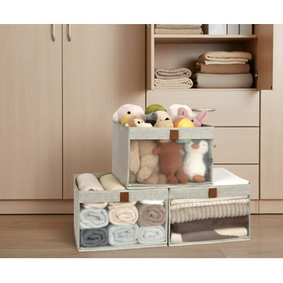 3-piece Large Wardrobe Storage Boxes In Brown And Beige With Transparent Windows And Convenient Handles. Foldable Fabric Clothing Storage Rack With Ample Capacity. A Must-have For Organizing And Storage Your Clothes At Home.
