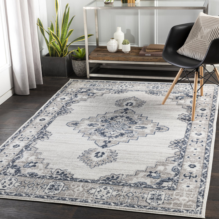 Gittens Oriental Indoor Rug