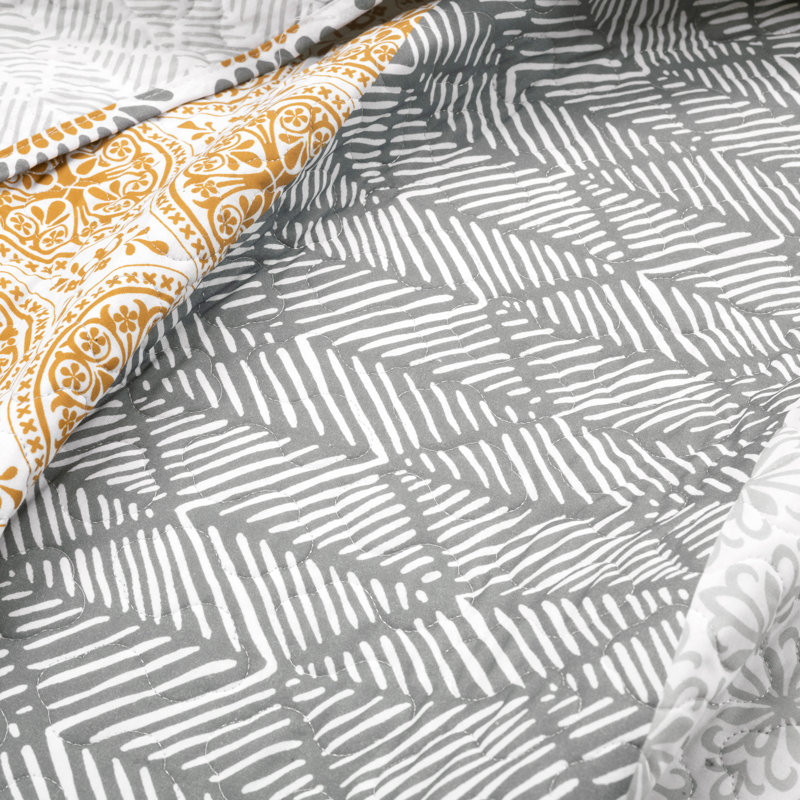 California King Yellow and Gray Cotton Reversible Quilt Set