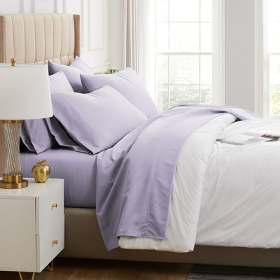 Ensemble de draps Southshore Basics de Southshore Fine Linens, coloris Evening Haze, en microfibre doublement brossée 100 g/m², poches profondes de 40 cm, comprenant 1 drap-housse, 1 drap plat et 4 taies d'oreiller, format Queen