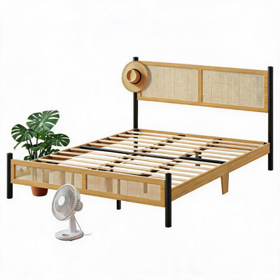 Base de lit plateforme en bois de rotin avec pied de lit intégré, support de lattes en bois silencieux, rangement sous le lit de 7,5 po, tête de lit en rotin tissé Boho, aucun sommier requis, assemblage facile.