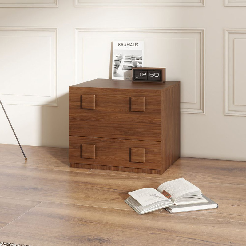 Console multimédia 22,83 po Wiley, bois massif brun avec évent, table d'appoint, tables de chevet