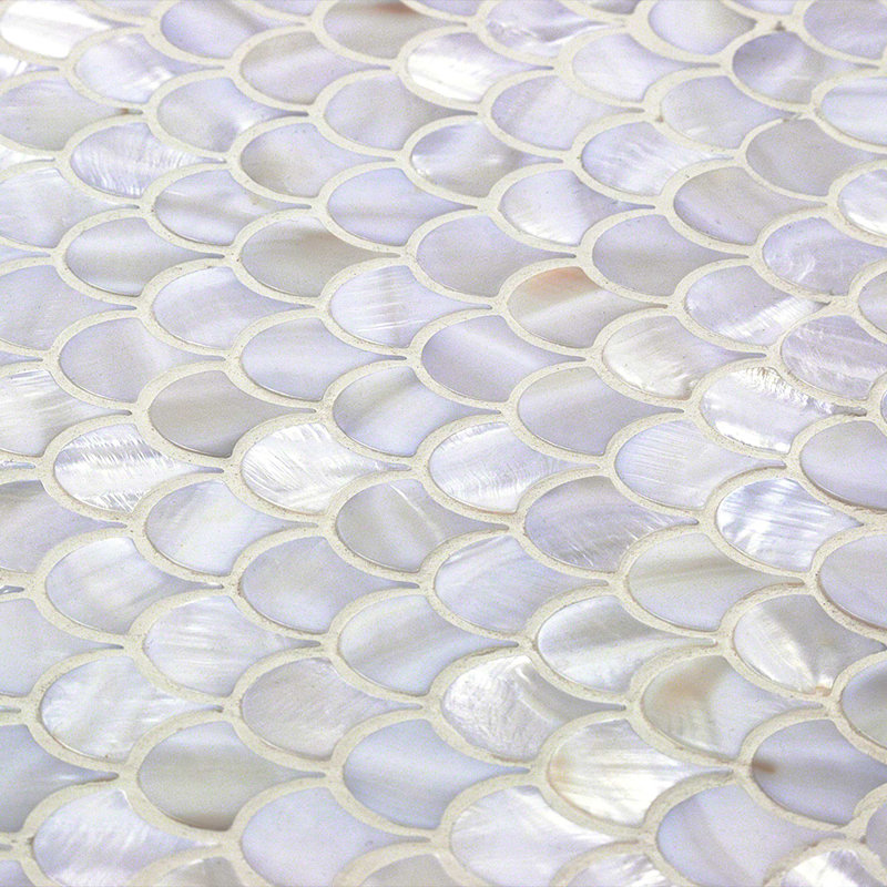 Oyster 1" Fish Scale Polished Pearl Mosaic Tile