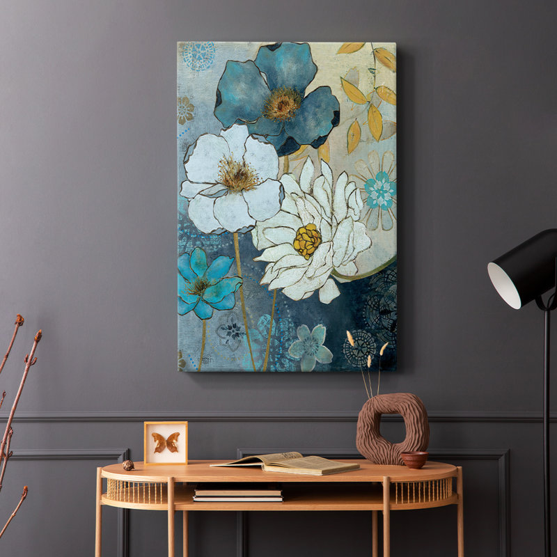 Blue Denim Garden II -Galerie enveloppée Cavas, H 27 po x l 18 po