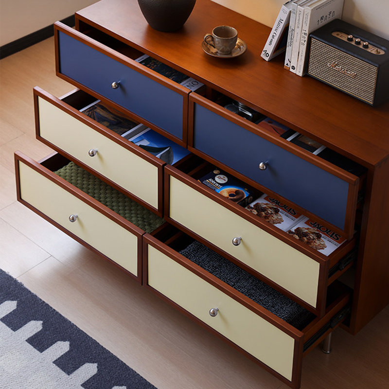 Buffet de style minimaliste français