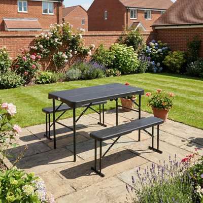 4 - Person Rectangular Patio Dining Set