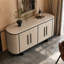 Buffet simple et moderne de style italien
