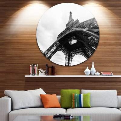 Paris Eiffel Tower in Black and White Side View' Photographic Print on Metal -  Design Art, MT10169-C36