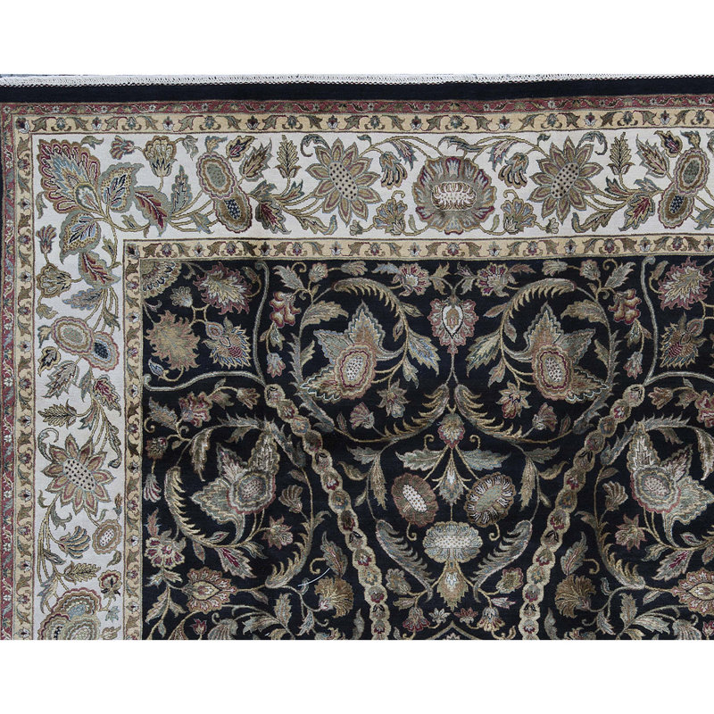 Tapis noir et ivoire de haute qualité noué à la main, Rectangle 5 pi 7 po x 7 pi 11 po