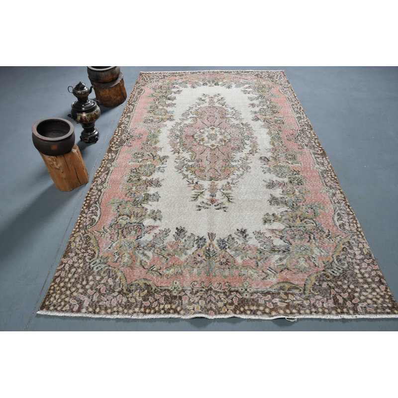 Tapis turc antique fait à la main en rose pour un salon élégant ou des espaces décoratifs bohémiens rose / vert