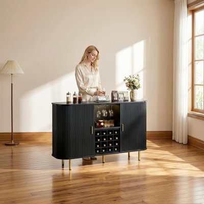 Armoire à vin de 55 pouces avec rangement encastré, porte-bouteilles et porte-verres; Buffet avec éclairage DEL; Convient aux cuisines, aux salons et aux salles à manger