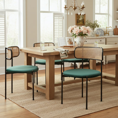 Chaises de salle à manger en rotin, chaises de salle à manger rembourrées en velours de ferme avec pieds en métal, chaises de canne de style moderne Mid-Century avec dossier incurvé (ensemble de 4)