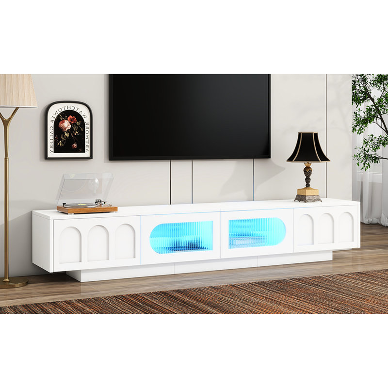 Meuble télé blanc pour les grandes téléviseurs de 95 po ou moins, avec portes d'armoire arquées et éclairage à DEL intelligent, console média fonctionnelle pour téléviseurs de 95 po, bande, salon spacieux