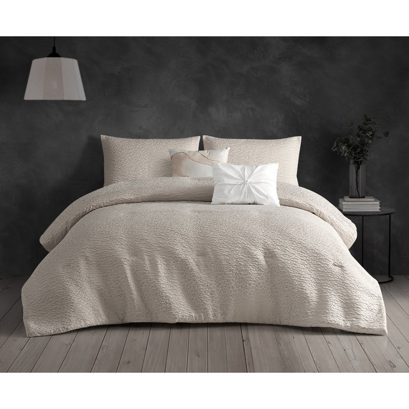 Ensemble d'édredon réversible en microfibre ivoire Agnes 5 pièces Agnes, Édredon très grand + 2 taies décoratives très