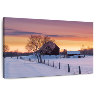 Lilie Rural Barn In Winter