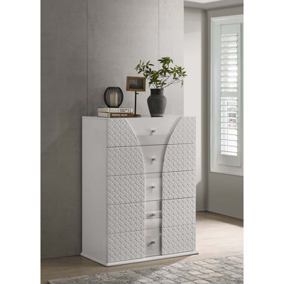 B999 Uv White 5 Drawer Chest by Latitude Run