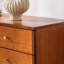 Buffet de rangement moderne en bois massif minimaliste-111638395