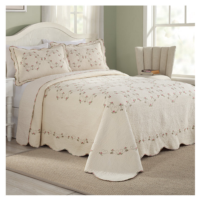 Felisa Floral Embroidered Single Bedspread/Coverlet, Queen Bedspread