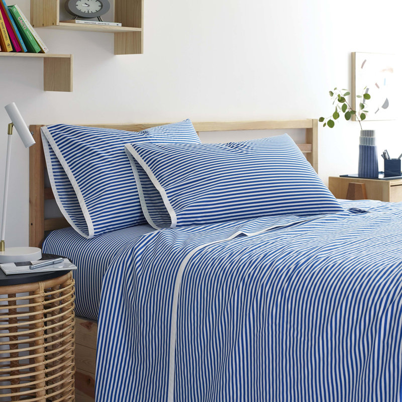 Martex Clean AF 200 Thread Count 100% Cotton Percale Sheet Set, Queen Sheet Set + 1 Fitted Sheet + 2 Pillowcases, White/Blue