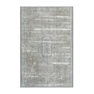 Vanness Wool Oriental Indoor Rug
