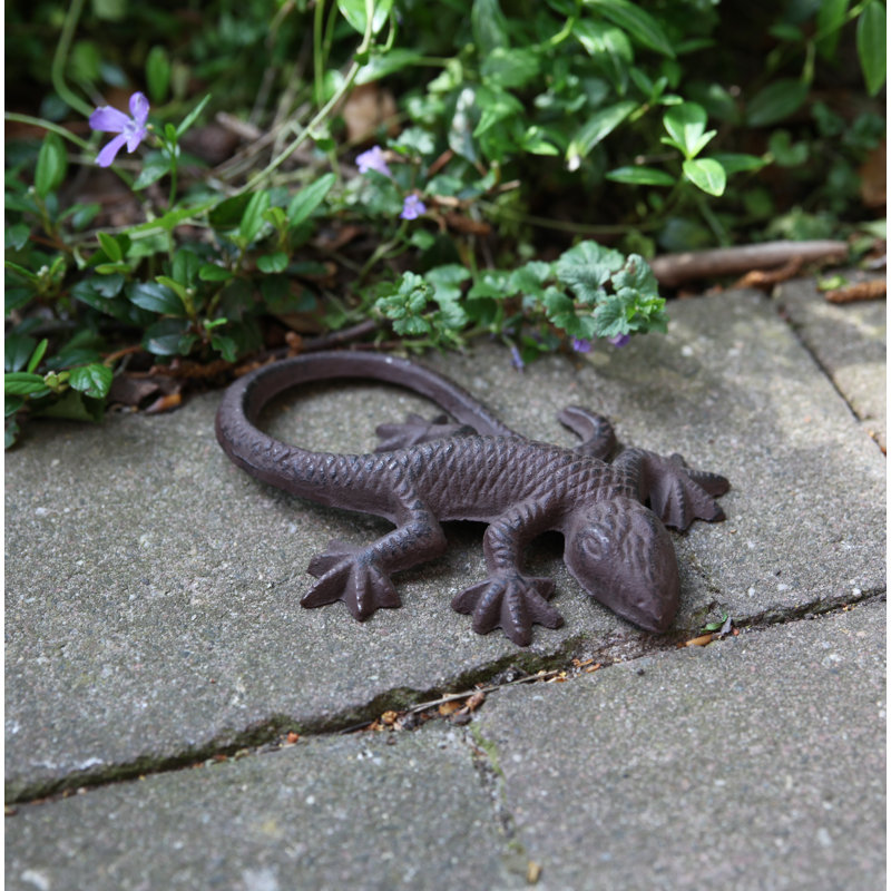 Tehama Animals Metal Garden Statue