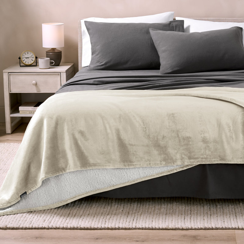 Full Oyster Reversible Sherpa Fleece Blanket