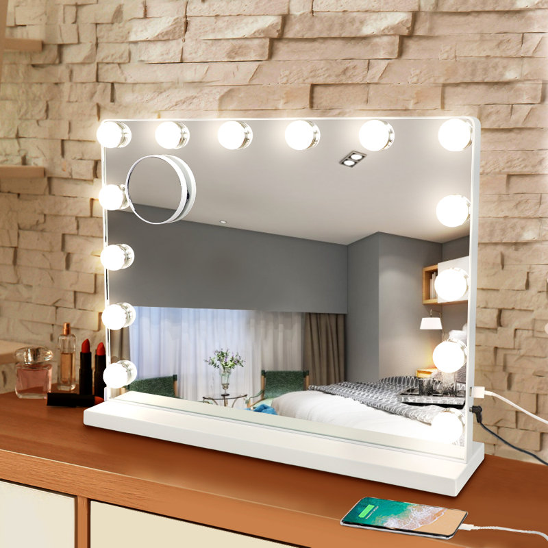 Miroir grossissant de maquillage / rasage Thatch 14/15 lumières, 15,75 po x 4,72 po, Blanc