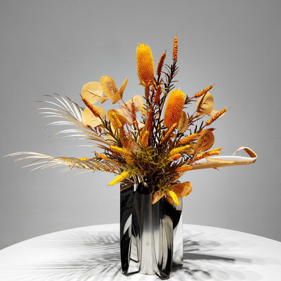 Haut de gamme décorations et décorations de fleurs simulées