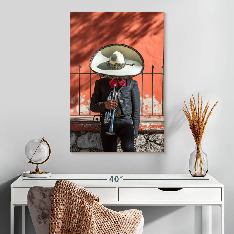 Joueur de trompette Mariachi, H 30 po x l 20 po