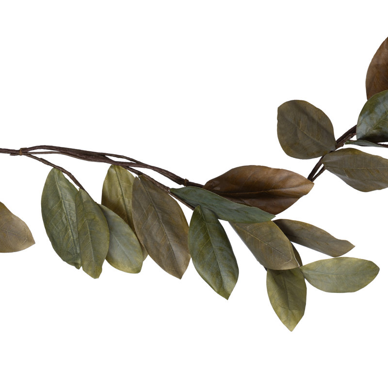 Magnolia Garland