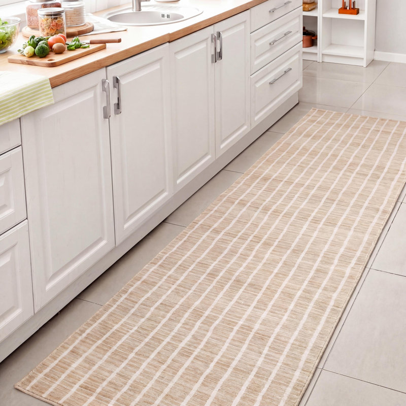 Tapis antidérapant à rayures délavé Orton, Beige/Cream, Runner 2' x 8'