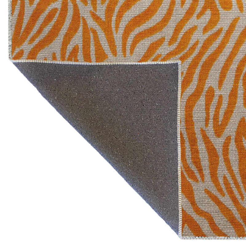 Tapis décoratif orange et beige à motif abstrait zébré, Rectangle 3 pi 11,24 po x 5 pi 10,87 po