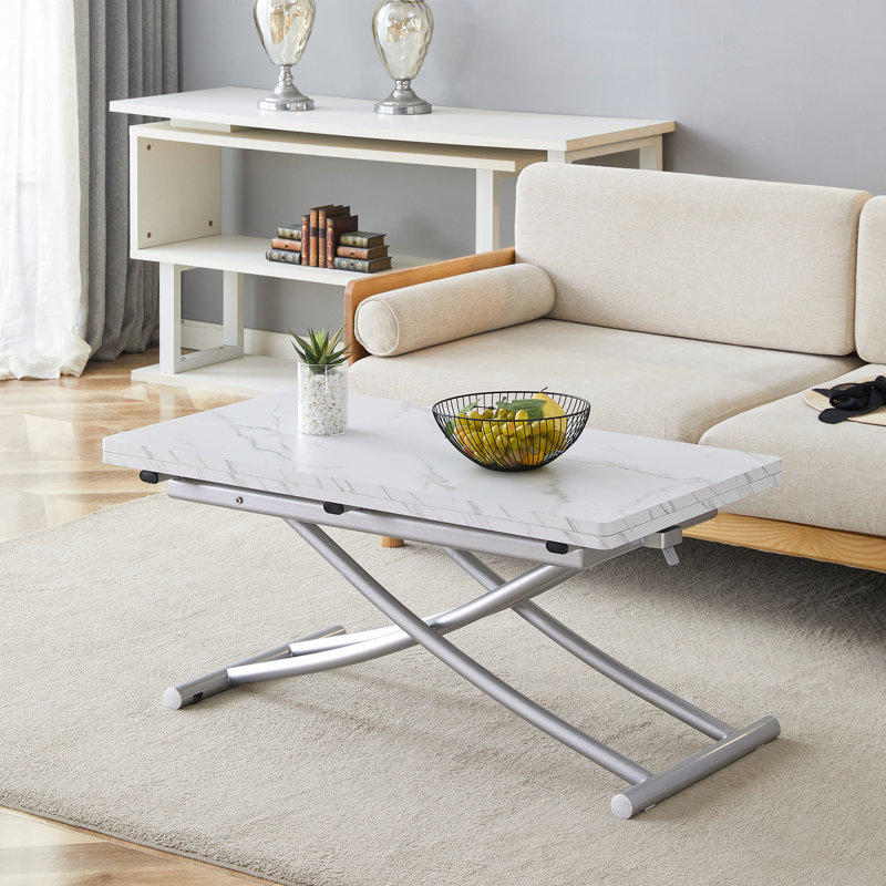 Table basse en bois avec pieds en métal