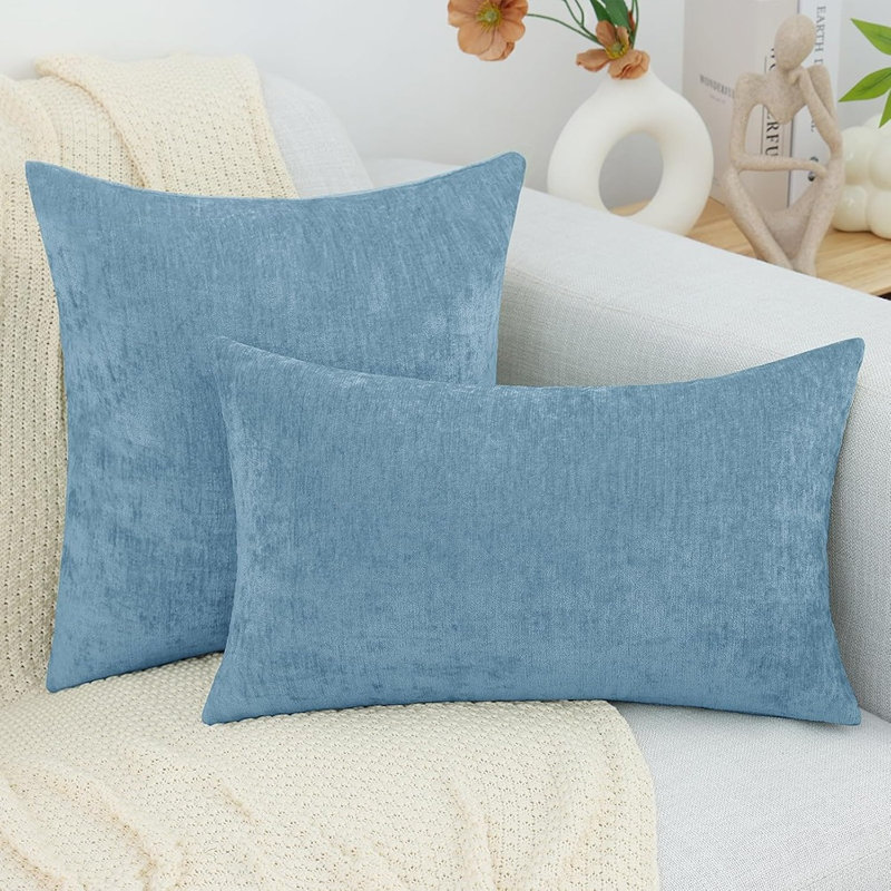 Ensemble de 2 housses de coussin flocon de neige vert Noël, fausse fourrure moelleuse avec des accents de paillettes argentées
