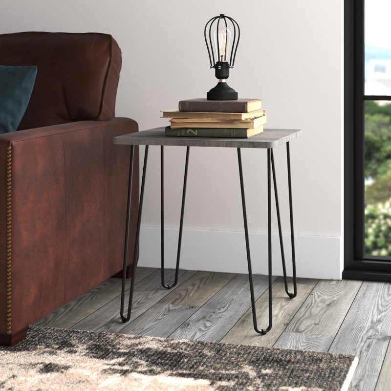Table de bout moderne avec pieds en épingle Howse
