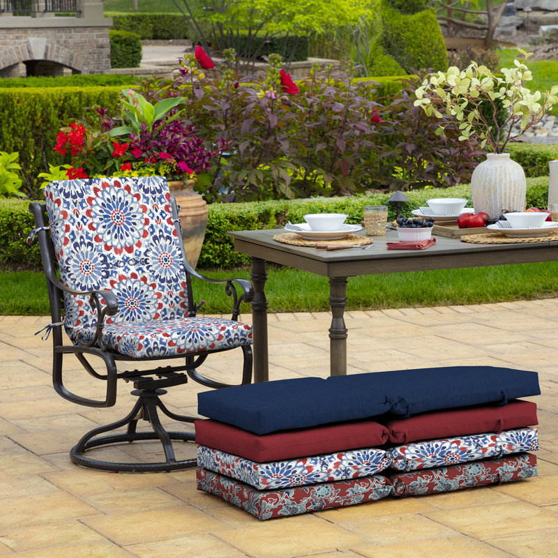 ARDEN Outdoor Lounge Chair 3.5" Cushion, 3.5" H x 20" W x 20" D, Red/Blue