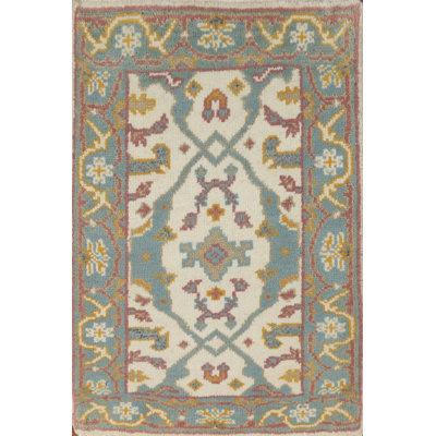 Tapis géométrique en laine Oushak