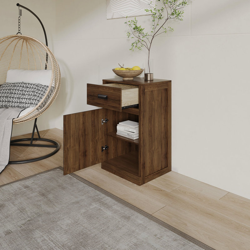 Armoire à portes avec un tiroir en brun, Brun