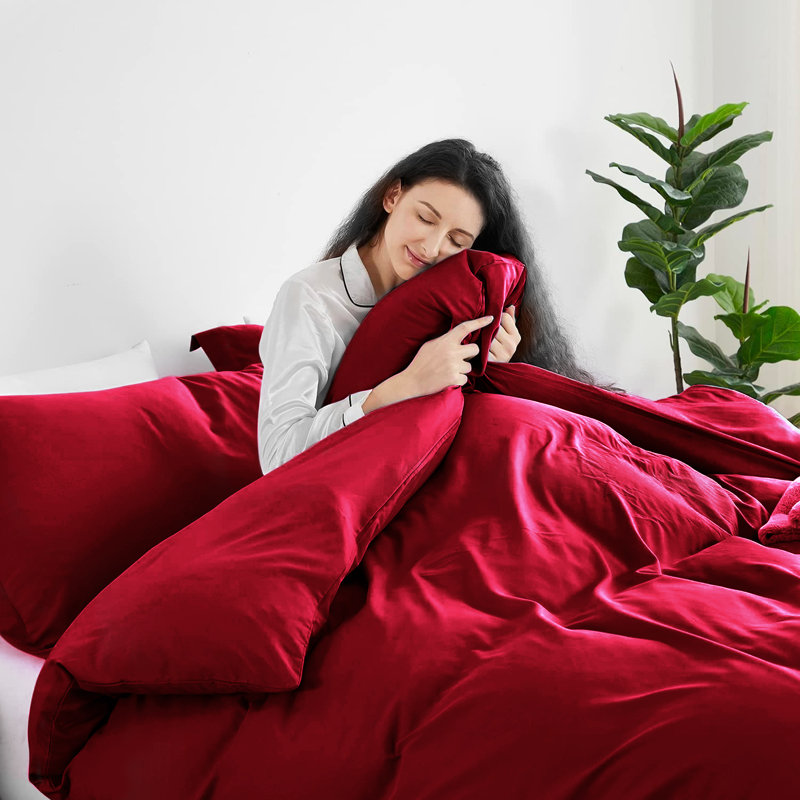 Lameya Luxury Microfibre 200 TC Duvet Cover Plain Bedding Sets with Pillowcase, Super King - 2 Standard Pillowcases, Red