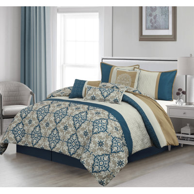 Reina Comforter Set