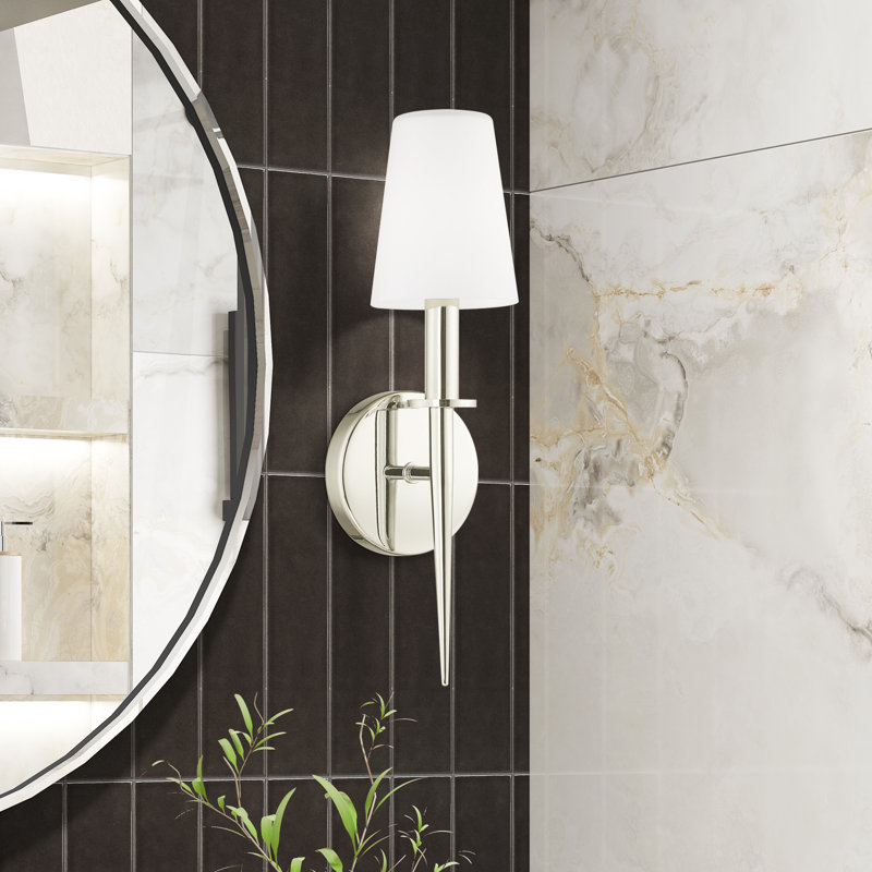 Luminaire mural 1 lumière Witten ADA, Nickel poli, H 14,5 po x l 4,25 po x P 3,95 po