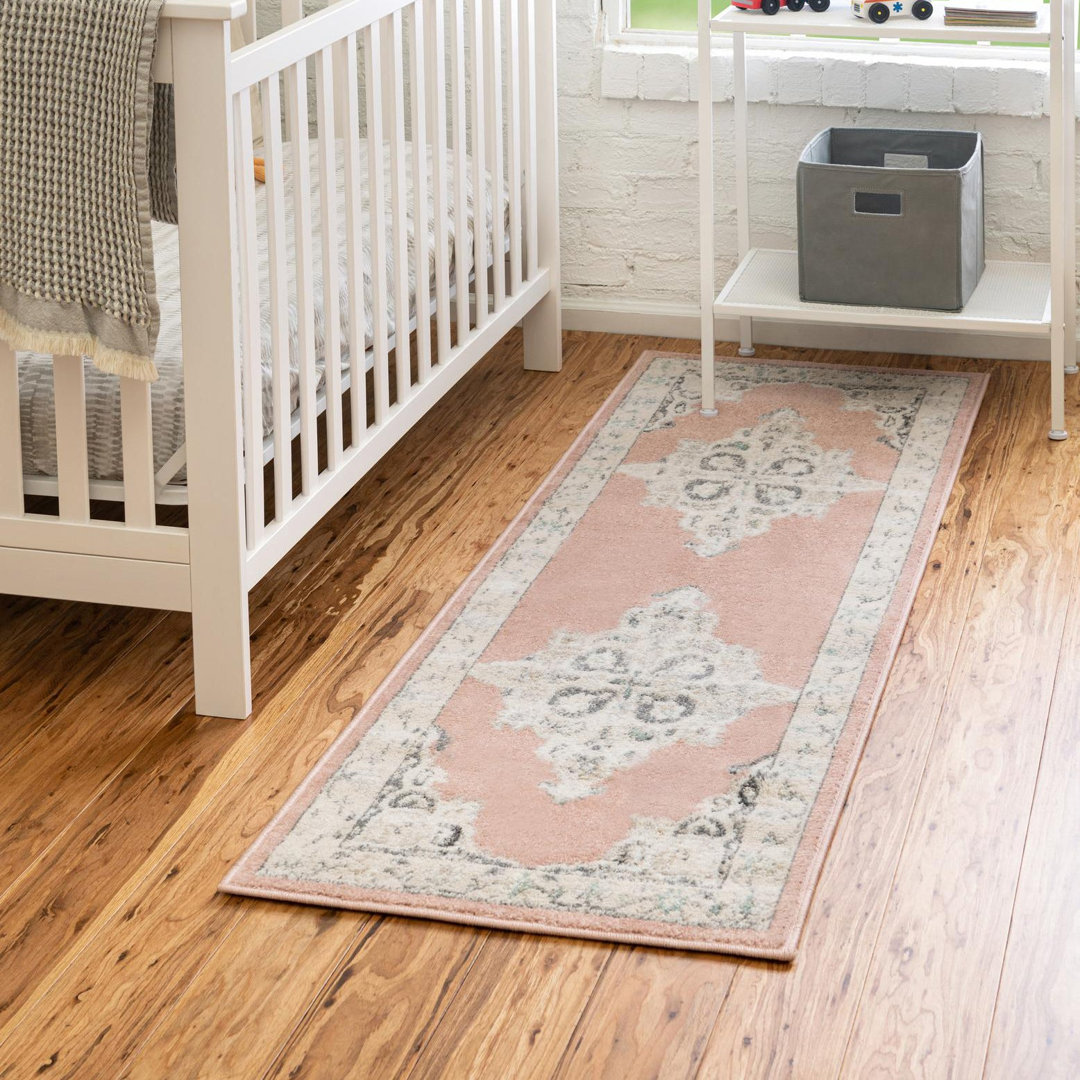 Saira Oriental Indoor Rug Mistana™ Rug