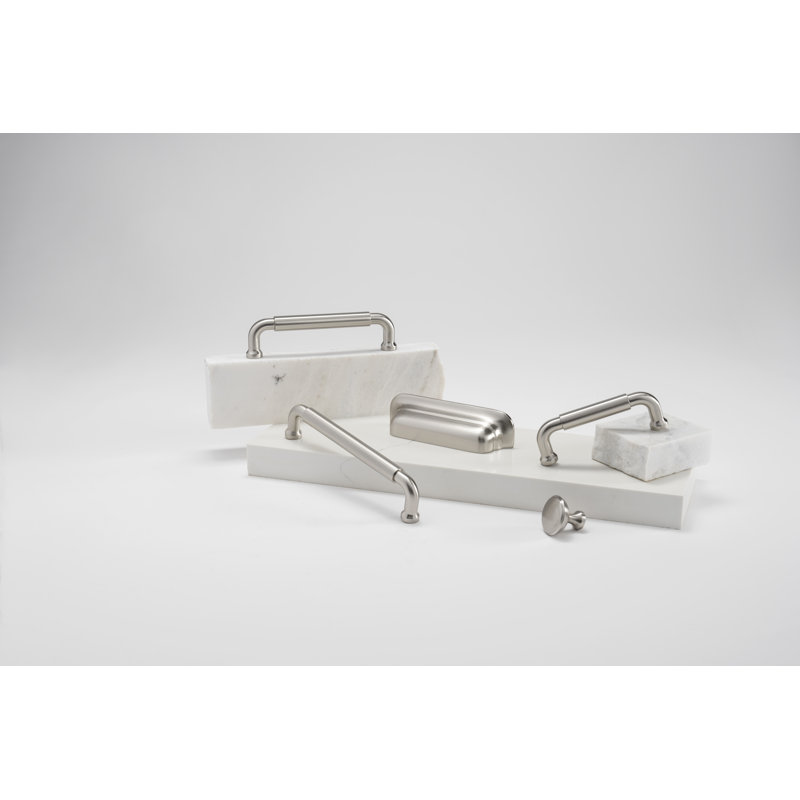 Edgewood Collection Handle Pull - Transitional Hardware for Drawers & Cabinets, Antique Brass, 6 5/16"