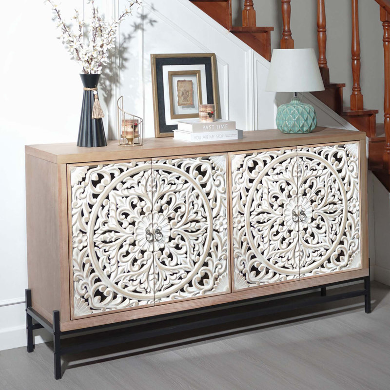 Armoire en bois exquise à 4 portes pour un rangement polyvalent