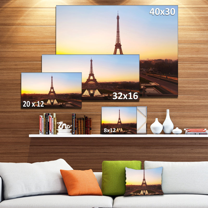 «Brown Silhouette of Paris Eiffel Tower Cityscape», reproduction de photo sur toile tendue, H 16 po x l 32 po x P 1 po